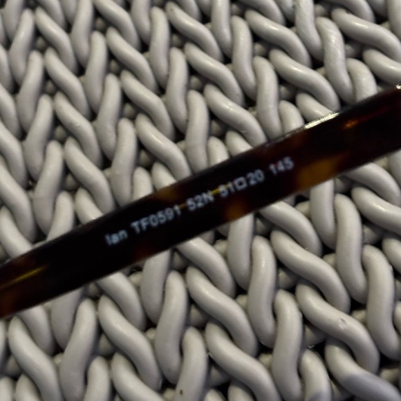 Tom Ford Eyewear Ian Round Frame Sunglasses 🕶 TF0591 Havana includes case - Picture 12 of 15